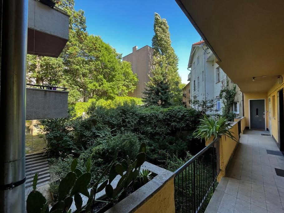 Renovated Stylish Flat At The Castle&Metro Διαμέρισμα Βουδαπέστη Εξωτερικό φωτογραφία